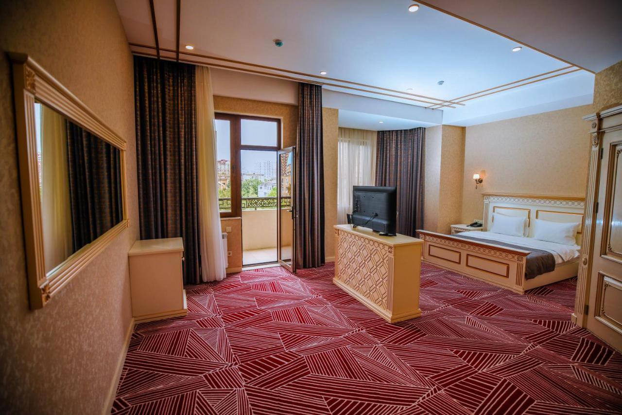 Krone Hotel バクー エクステリア 写真