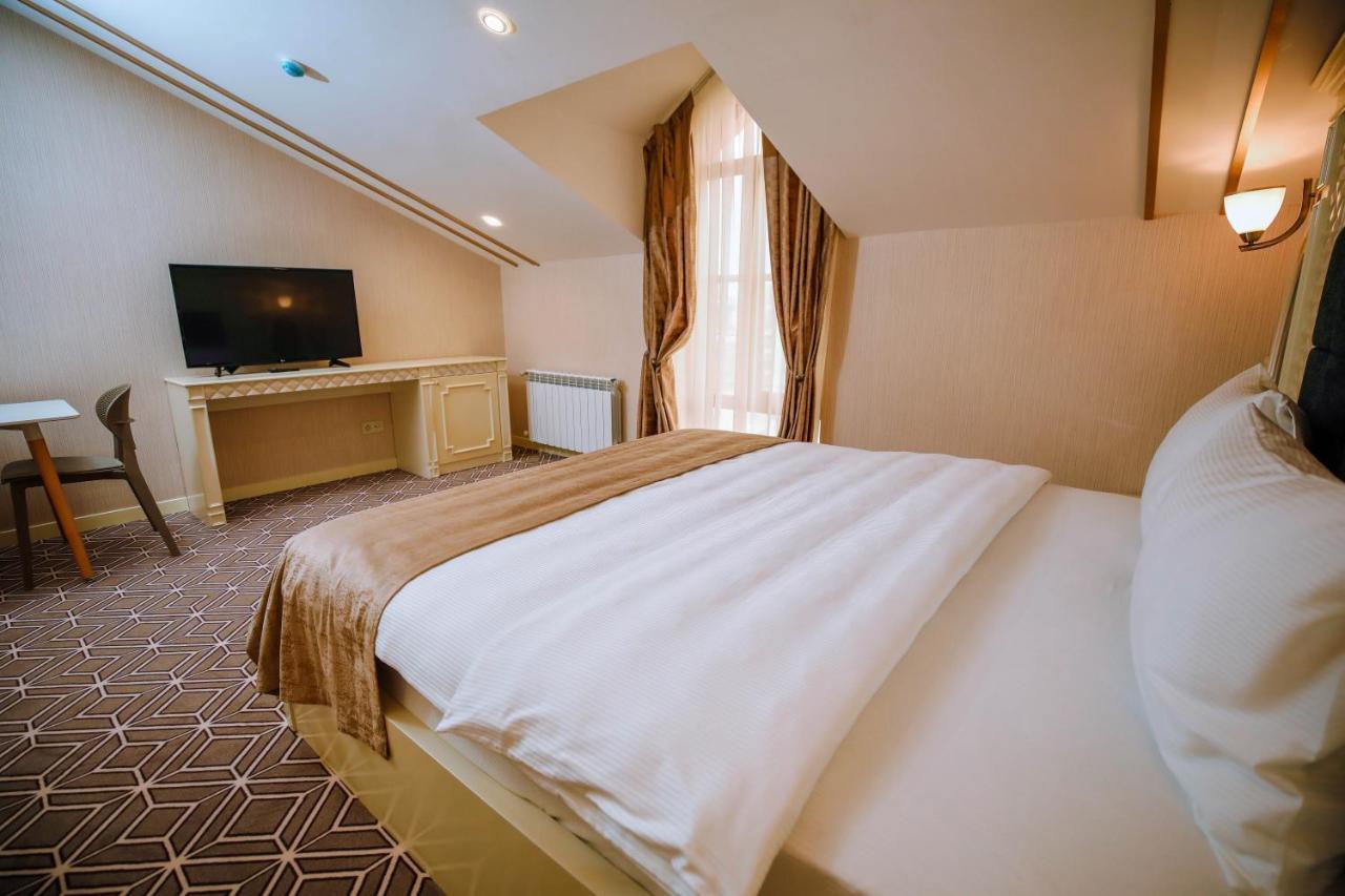 Krone Hotel バクー エクステリア 写真