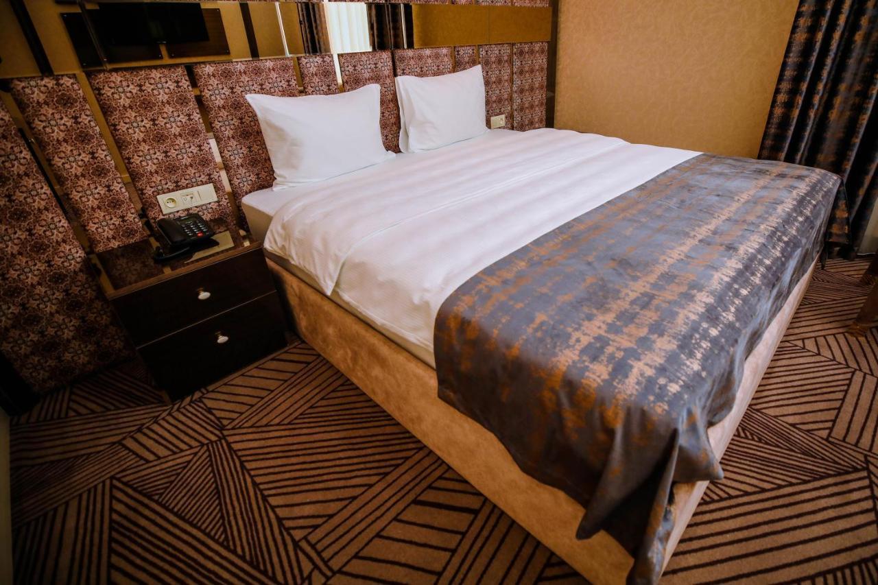 Krone Hotel バクー エクステリア 写真