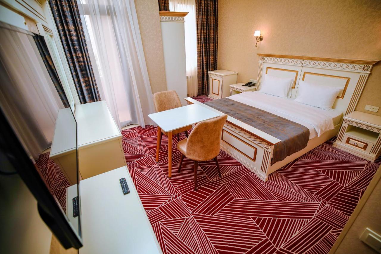 Krone Hotel バクー エクステリア 写真
