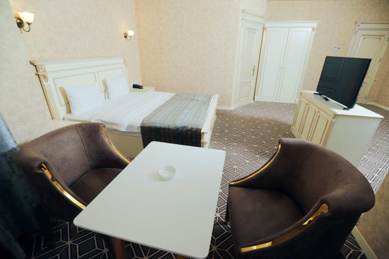 Krone Hotel バクー エクステリア 写真
